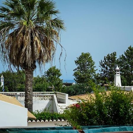 Rainbow House - Sea View & Pool & Garage & Garden & Albufeira Villa Eksteriør billede