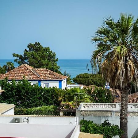 Rainbow House - Sea View & Pool & Garage & Garden & Albufeira Villa Eksteriør billede